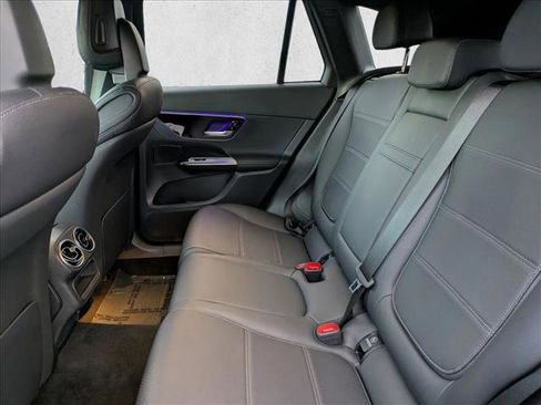 Certified 2025 Mercedes-Benz GLC 300 image 19