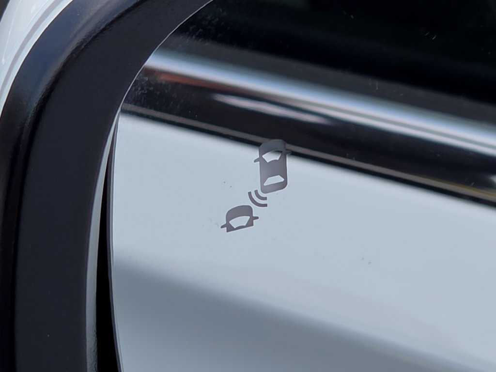 Certified 2025 Honda Pilot Touring image 11