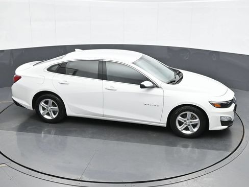 Used 2022 Chevrolet Malibu LT FWD image 24