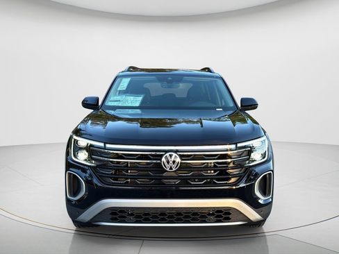 New 2026 Volkswagen Atlas Peak Edition image 8