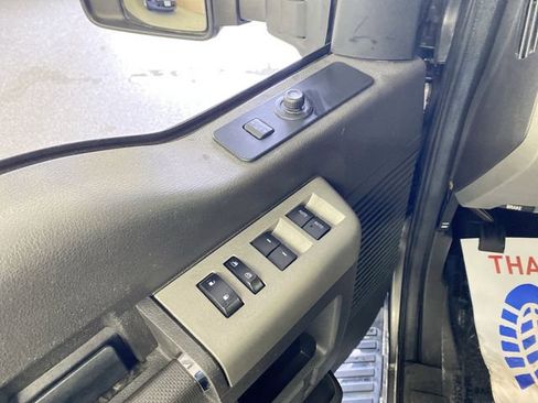 Used 2014 Ford F350 Lariat w/ Chrome Package image 25
