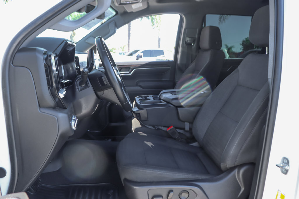 Used 2024 GMC Sierra 1500 Elevation RWD image 17