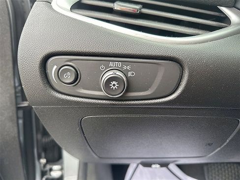 Used 2024 Chevrolet Malibu LT image 20