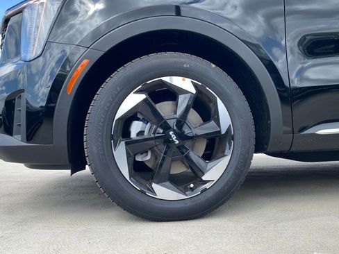 New 2026 Kia Sorento EX FWD image 11