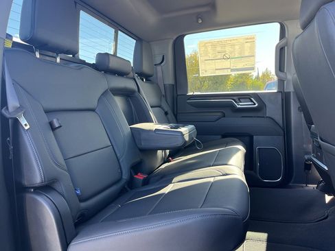 New 2025 GMC Sierra 2500 SLT w/ SLT Convenience Package image 26
