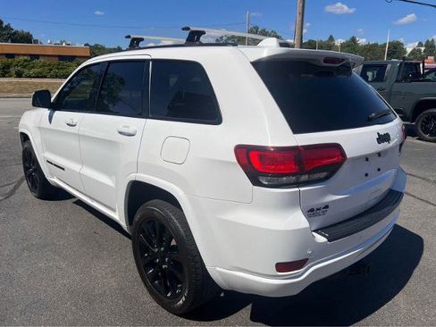 Used 2019 Jeep Grand Cherokee Altitude image 8