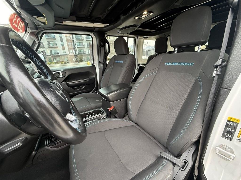 Used 2023 Jeep Wrangler Unlimited Rubicon 4xe w/ Cold Weather Group AWD/4WD image 24