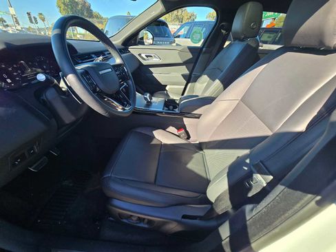 Used 2025 Land Rover Range Rover Velar Dynamic SE image 24