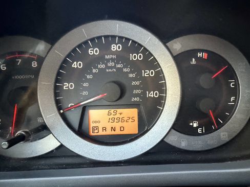 Used 2009 Toyota RAV4 4WD V6 image 13