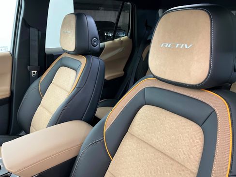 New 2026 Chevrolet Equinox ACTIV w/ Convenience Package III image 17