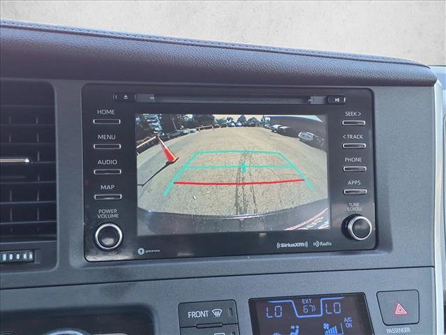 Used 2019 Toyota Sienna XLE w/ XLE Navigation Package FWD image 14