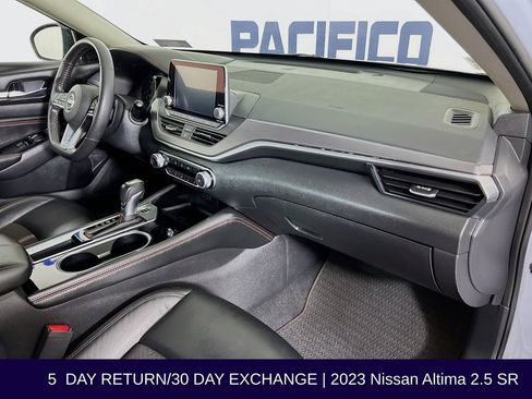 Used 2023 Nissan Altima 2.5 SR FWD image 30