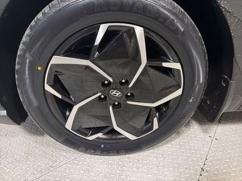 Used 2023 Hyundai Ioniq 5 SEL image 17