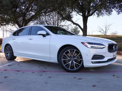 Used 2019 Volvo S90 T6 Momentum