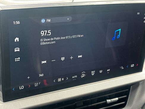 Used 2025 Ford Explorer ST-Line image 19