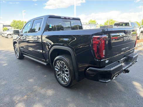 Used 2024 GMC Sierra 1500 Denali Ultimate image 8