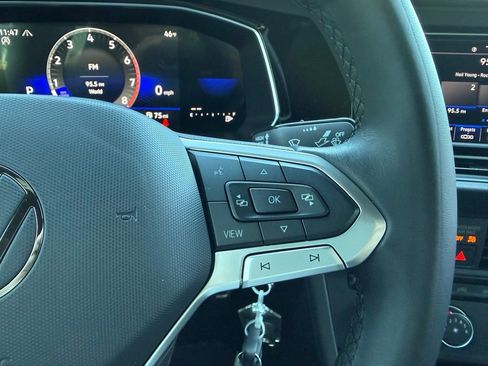 Used 2024 Volkswagen Jetta Sport image 25