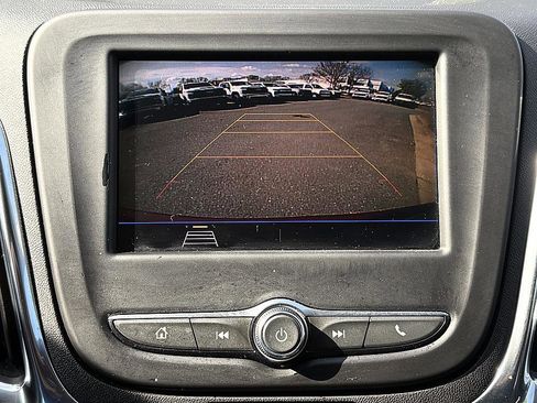 Used 2020 Chevrolet Equinox LT image 22