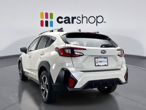 Used 2024 Subaru Crosstrek 2.0i Premium AWD/4WD image 3