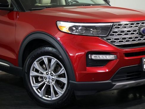 Used 2023 Ford Explorer Limited image 8