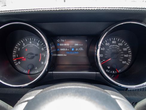 Used 2017 Ford Mustang GT Premium w/ GT Performance Package RWD image 20
