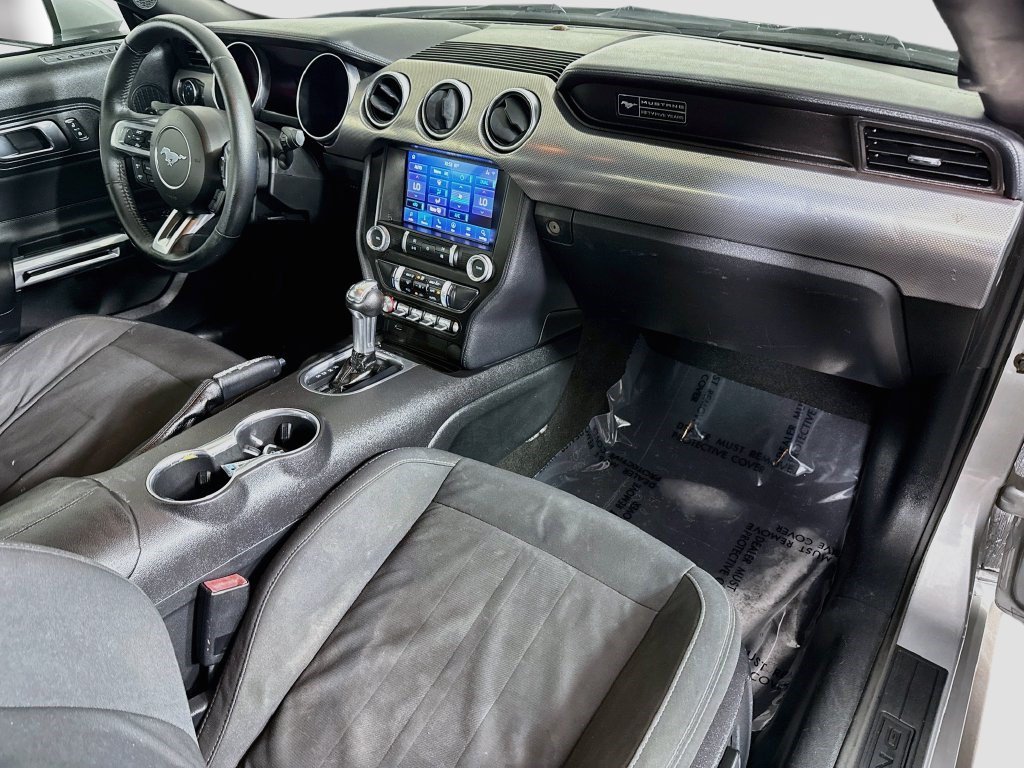 Used 2020 Ford Mustang Convertible w/ Equipment Group 101A RWD image 27