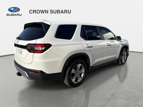 Used 2025 Honda Pilot EX-L image 5
