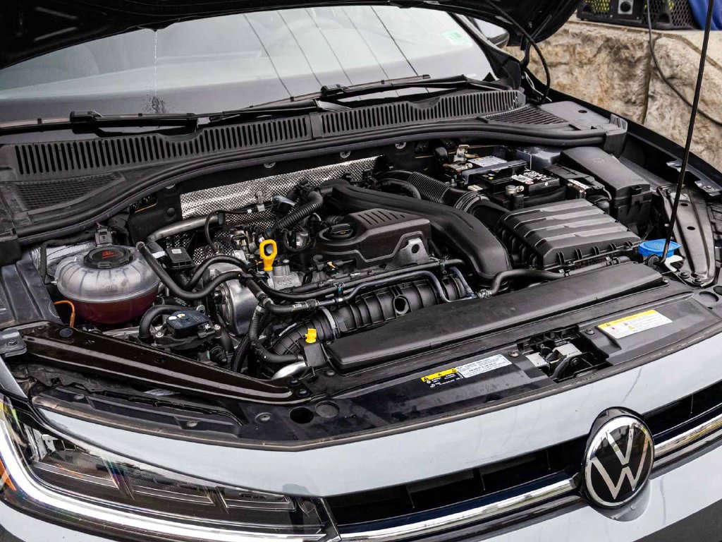 Used 2026 Volkswagen Jetta SE FWD image 34