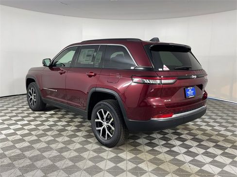 New 2025 Jeep Grand Cherokee Limited image 5