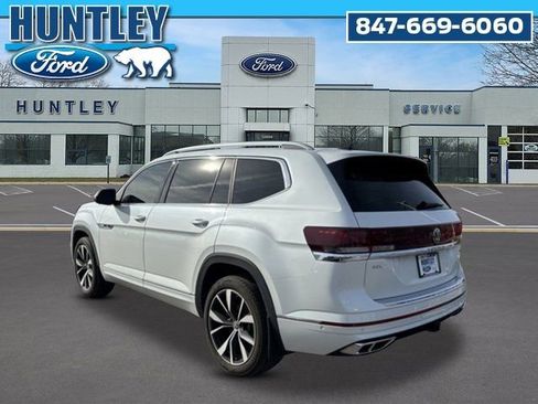 Used 2024 Volkswagen Atlas SEL Premium R-Line image 5