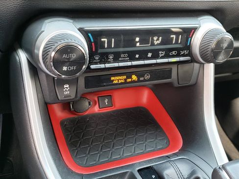 Used 2020 Toyota RAV4 TRD Off-Road image 24