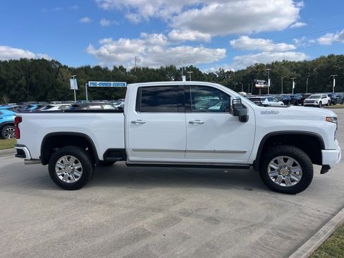 New 2025 Chevrolet Silverado 2500 High Country w/ Technology Package image 11