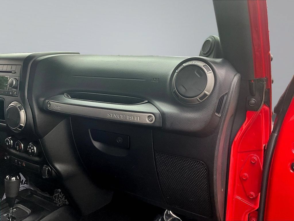 Used 2011 Jeep Wrangler Sport AWD/4WD image 27