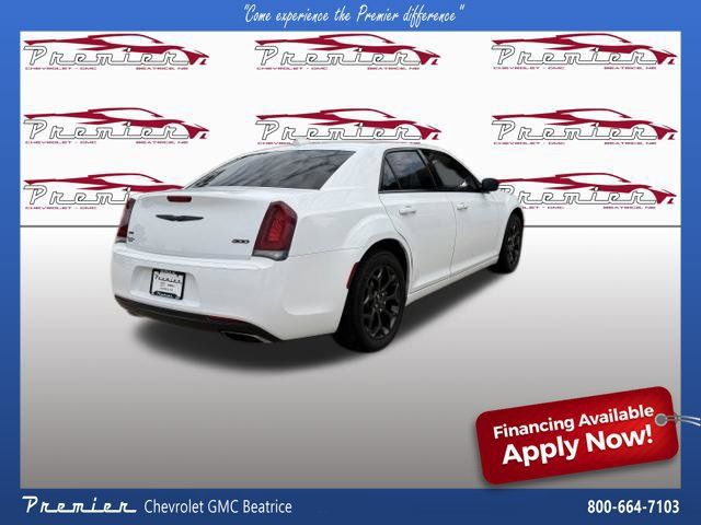 Used 2022 Chrysler 300 Touring w/ Sport Appearance Package AWD/4WD image 6