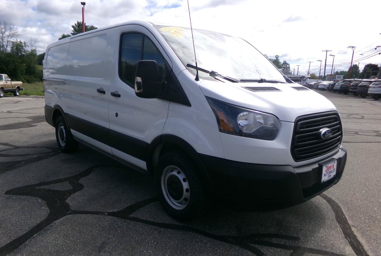 Used 2019 Ford Transit 150 130 Low Roof RWD image 9
