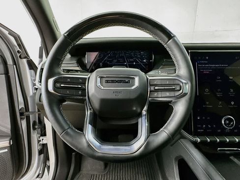 Used 2024 GMC Acadia Denali w/ Super Cruise Package AWD/4WD image 16
