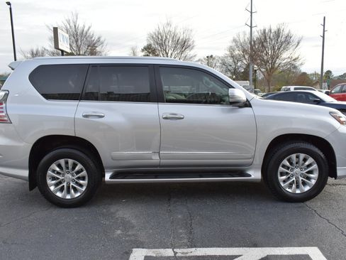 Used 2015 Lexus GX 460 image 5