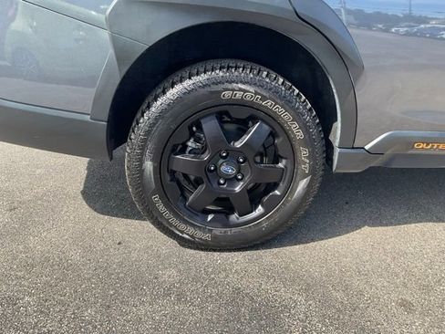 Certified 2025 Subaru Outback Wilderness AWD/4WD image 9