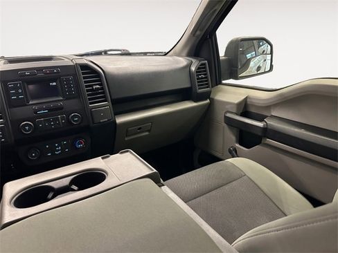 Used 2019 Ford F150 XL w/ Trailer Tow Package image 11