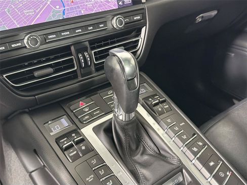 Certified 2021 Porsche Macan S AWD/4WD image 34