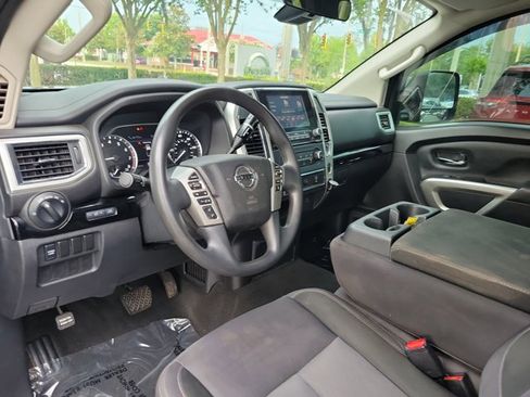 Used 2021 Nissan Titan SV w/ Accessory Utility Package RWD image 15