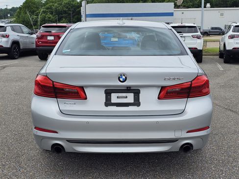 Used 2019 BMW 530e w/ Convenience Package RWD image 10