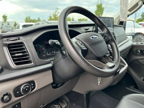Used 2022 Ford Transit 150 Low Roof RWD image 17