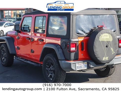 Used 2018 Jeep Wrangler Unlimited Sport image 2