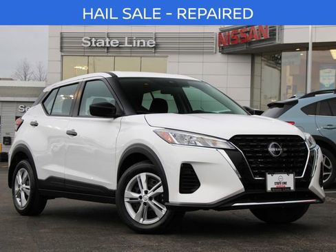 Certified 2025 Nissan Kicks Play S FWD image 1