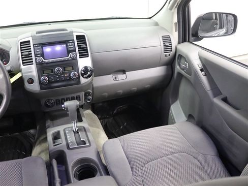 Used 2017 Nissan Frontier SV w/ SV Value Truck Package image 20