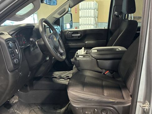 Used 2024 Chevrolet Silverado 2500 Custom w/ Custom Convenience Package AWD/4WD image 18