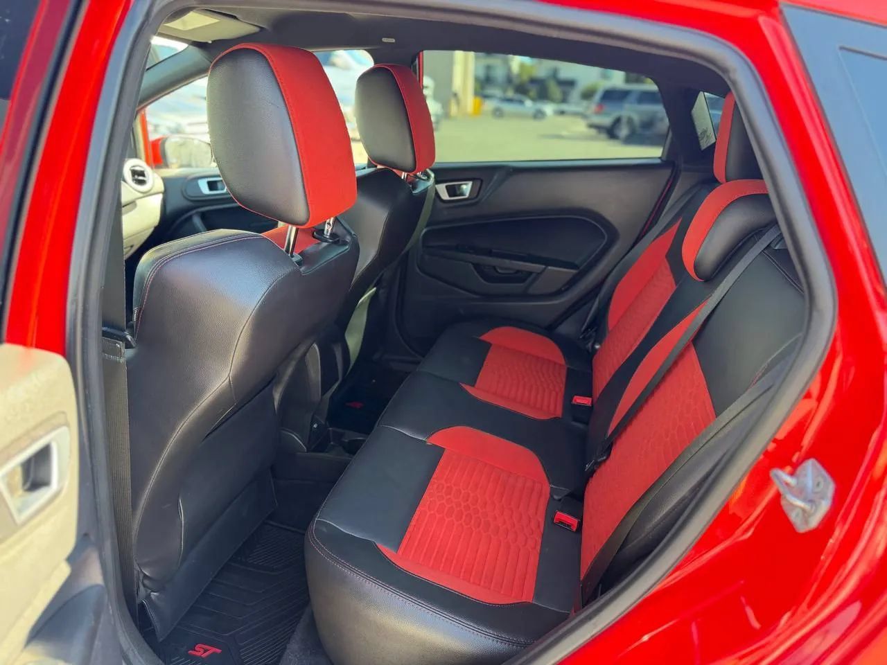 Used 2015 Ford Fiesta ST w/ ST Recaro Package FWD image 27