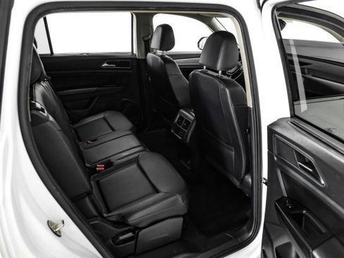 Used 2019 Volkswagen Atlas SE image 33