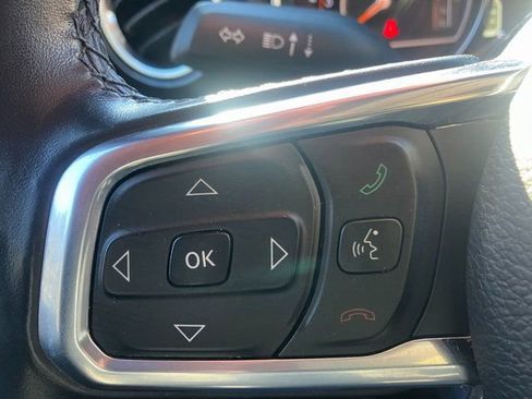 Used 2021 Jeep Wrangler Unlimited Sahara image 6